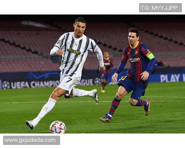 历届奥运会足球赛场上的传奇球星及其辉煌表现回顾